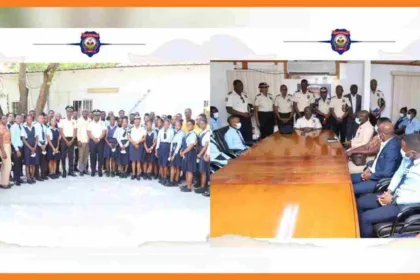 la police nationale d'haïti célèbre le 60ème anniversaire du lycée de pétion ville avec les élèves