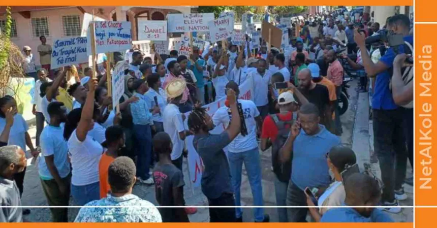 une marche pacifique à jacmel pour exiger la libération du magistrat marky kessa