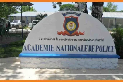 les instructeurs de l'École nationale de police d'haïti en grève contre l'insécurité
