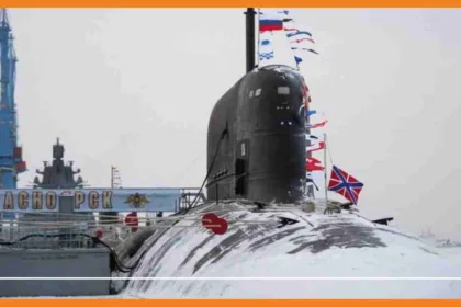 moscou poutine inaugure deux nouveaux sous marins nucléaires