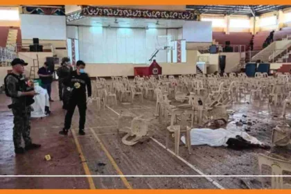 philippines un attentat à la bombe dans une église fait quatre morts et une cinquantaine de blessés